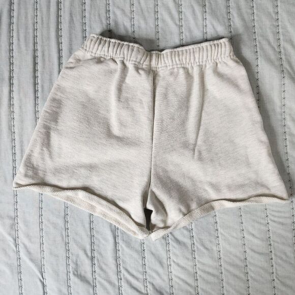 Mardi Mercredi Light Cream Colored Shorts - Picture 2 of 8